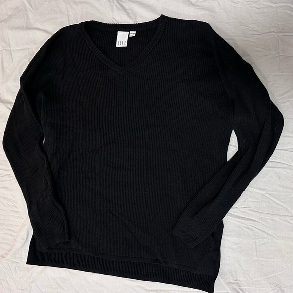 Sweater - Picture 3 of 8